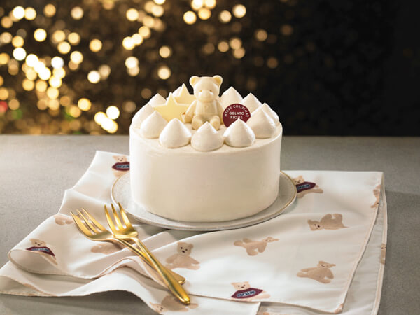 ジェラート ピケ初のクリスマスケーキが全国のセブンイレブンで予約注文実施中♪キュートなくまちゃんが乗った真っ白なクリスマスケーキを召し上がれ♡